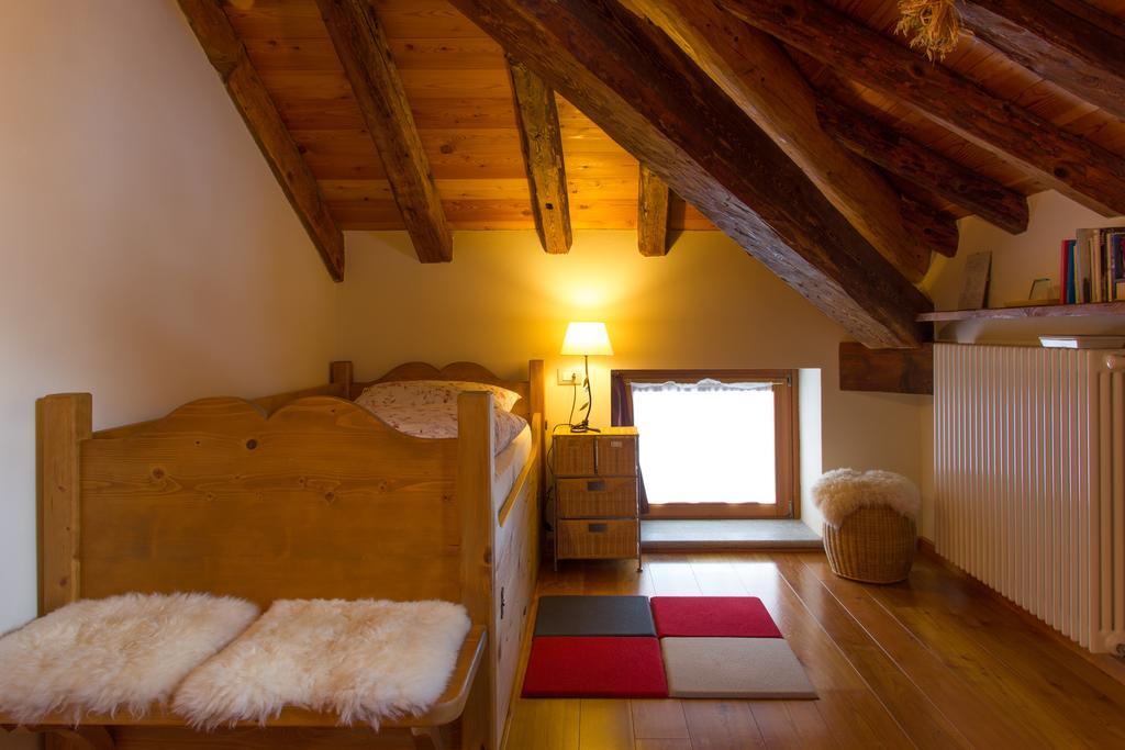 Tre Alberi Liberi Bed & Breakfast Аланя Валсесия Екстериор снимка